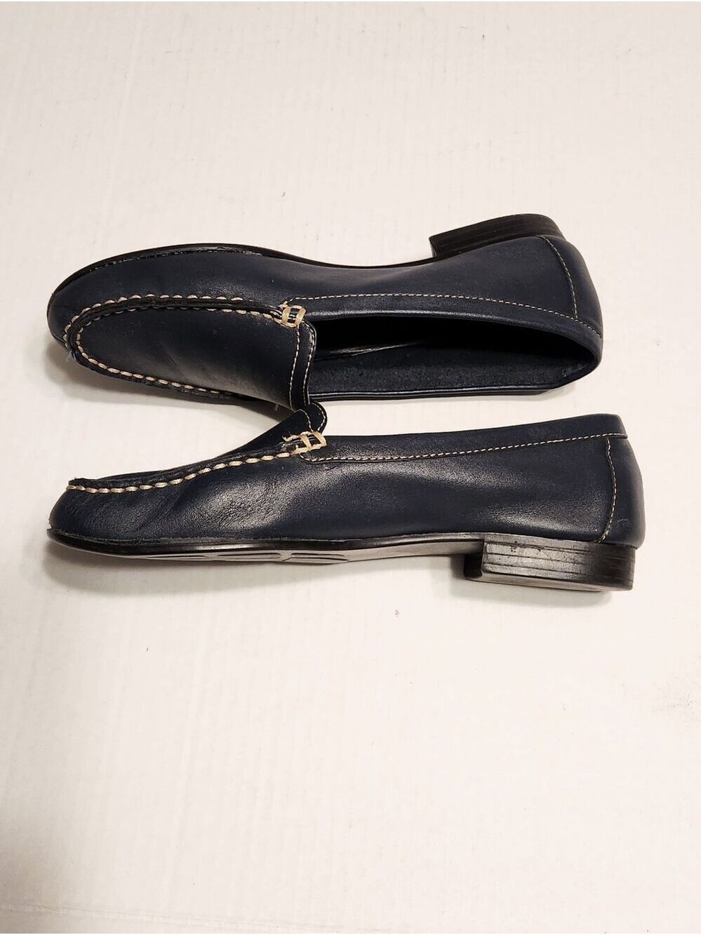 Naturalizer Simba Comfort Leather Slip-On Moccasin Loafer Flat Shoe Navy 6 M - Picture 3 of 10